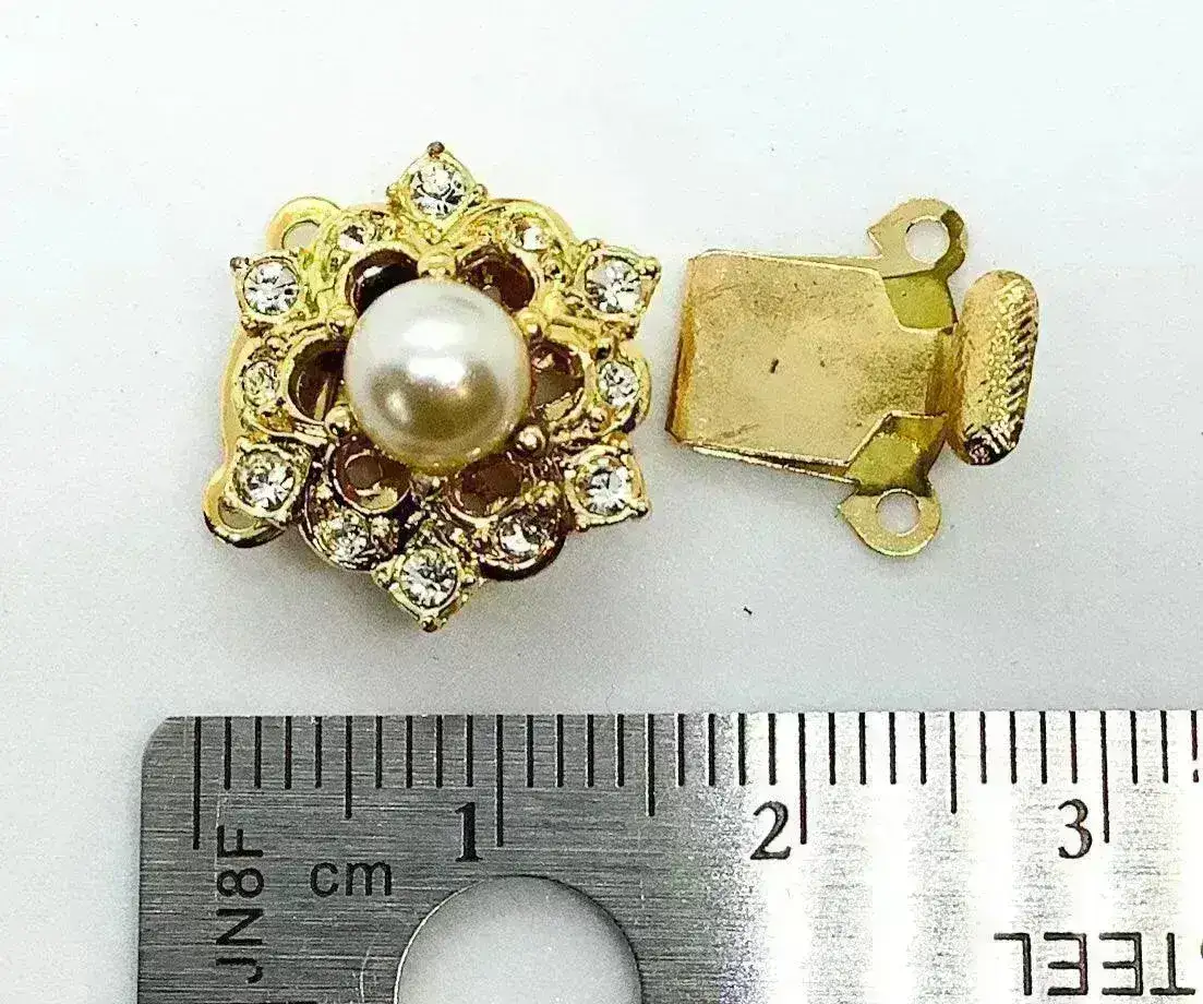 Pearl Elegance, Gold Box Clasps, 1-or 2-strand - Image 3