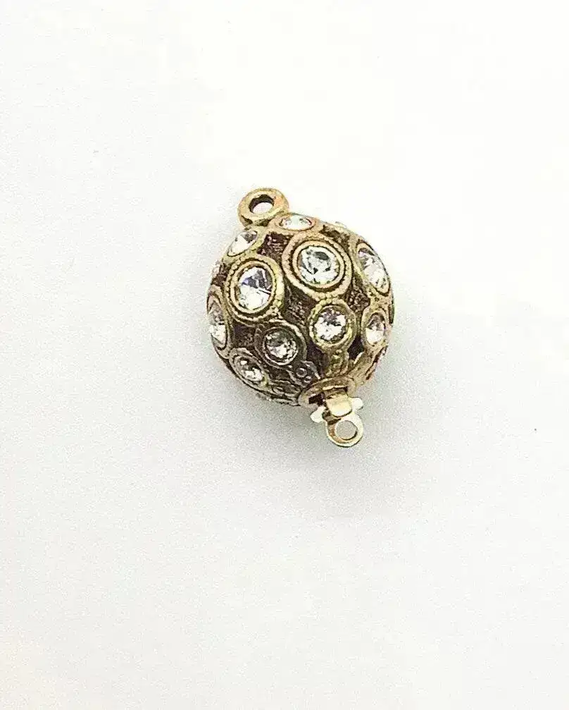 Claspgarten Crystal Orb Box Clasp, Austrian Crystals - Image 4