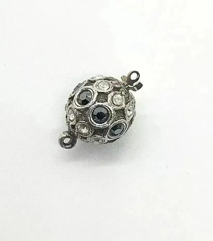 Claspgarten Crystal Orb Box Clasp, Austrian Crystals - Image 7