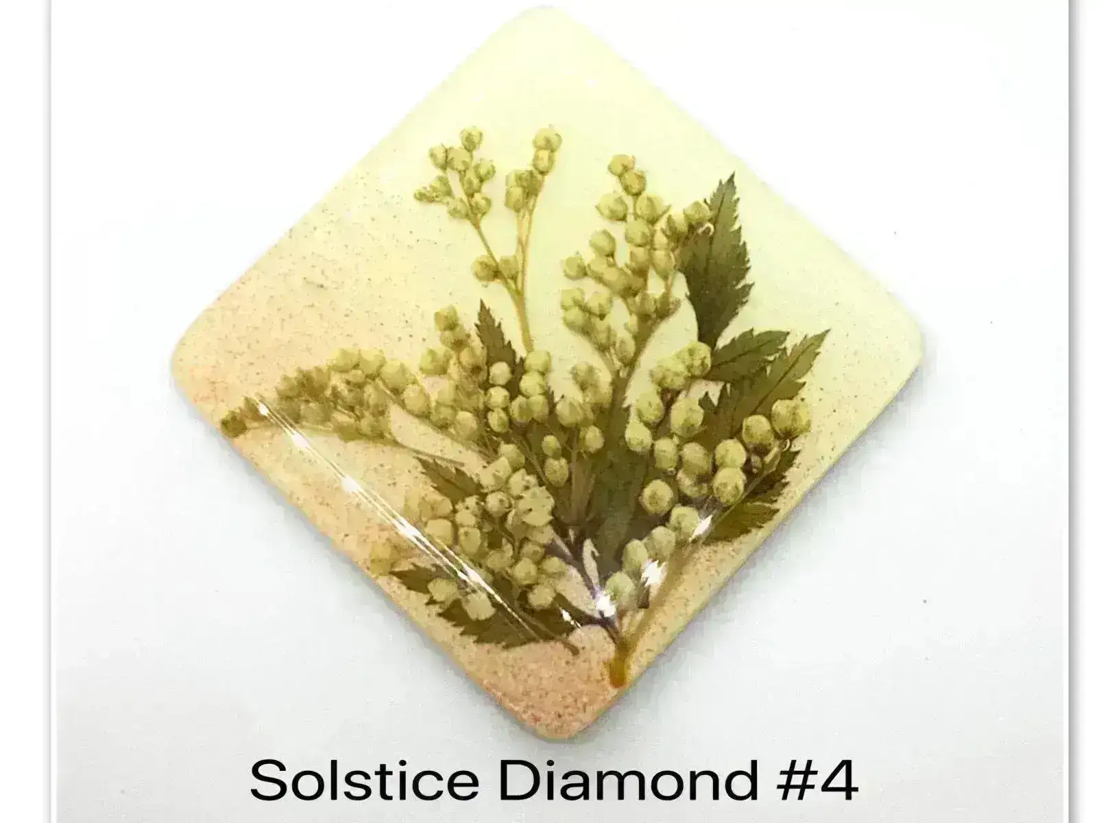 Solstice Diamond Resing Cabochons, Handmade with Dried Flowers - Image 4
